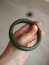 Load image into Gallery viewer, 59mm 100% Natural dark green/black nephrite Jade(碧玉)  bangle HF16
