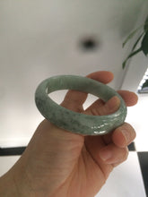 Load image into Gallery viewer, Certifed 58.9mm 100% natural Type A bean green jadeite jade bangle Z42-0722
