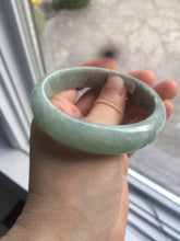 Load image into Gallery viewer, Certifed 58.9mm 100% natural Type A bean green jadeite jade bangle Z42-0722
