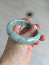 Load image into Gallery viewer, 58.5mm certificated Type A 100% Natural green Jadeite Jade bangle Y111-0484
