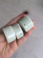 Load image into Gallery viewer, 100% Natural beige with brown flying dandelions nephrite Jade men&#39;s thumb ring HE10
