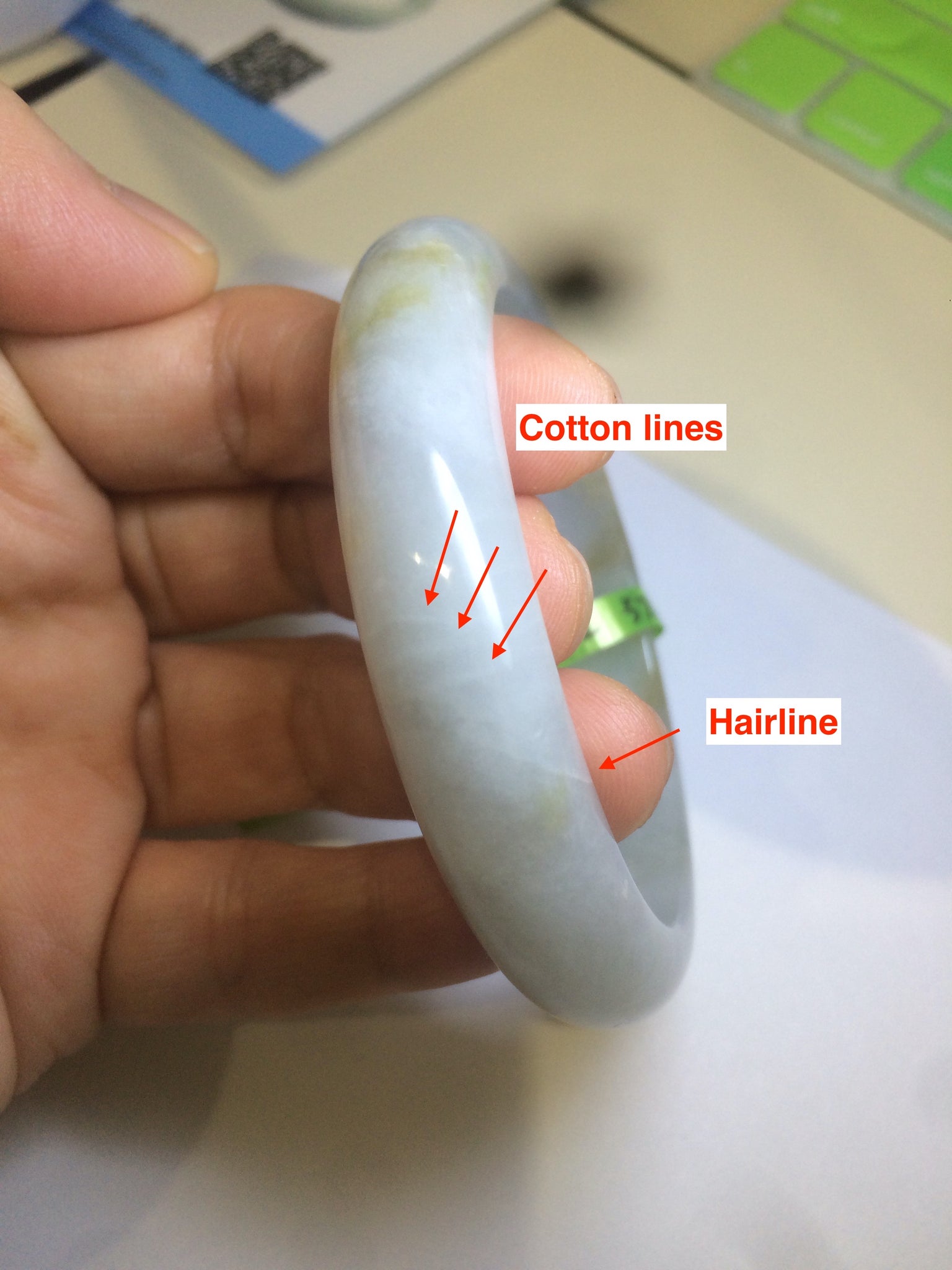 Load image into Gallery viewer, 57.8mm Certified Type A 100% Natural light green/brown Jadeite Jade bangle Z81-5732