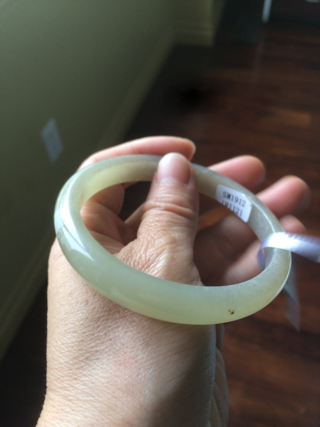 Sale! Certified 61mm 100% Natural light green/ yellow nephrite Jade bangle J36-1121